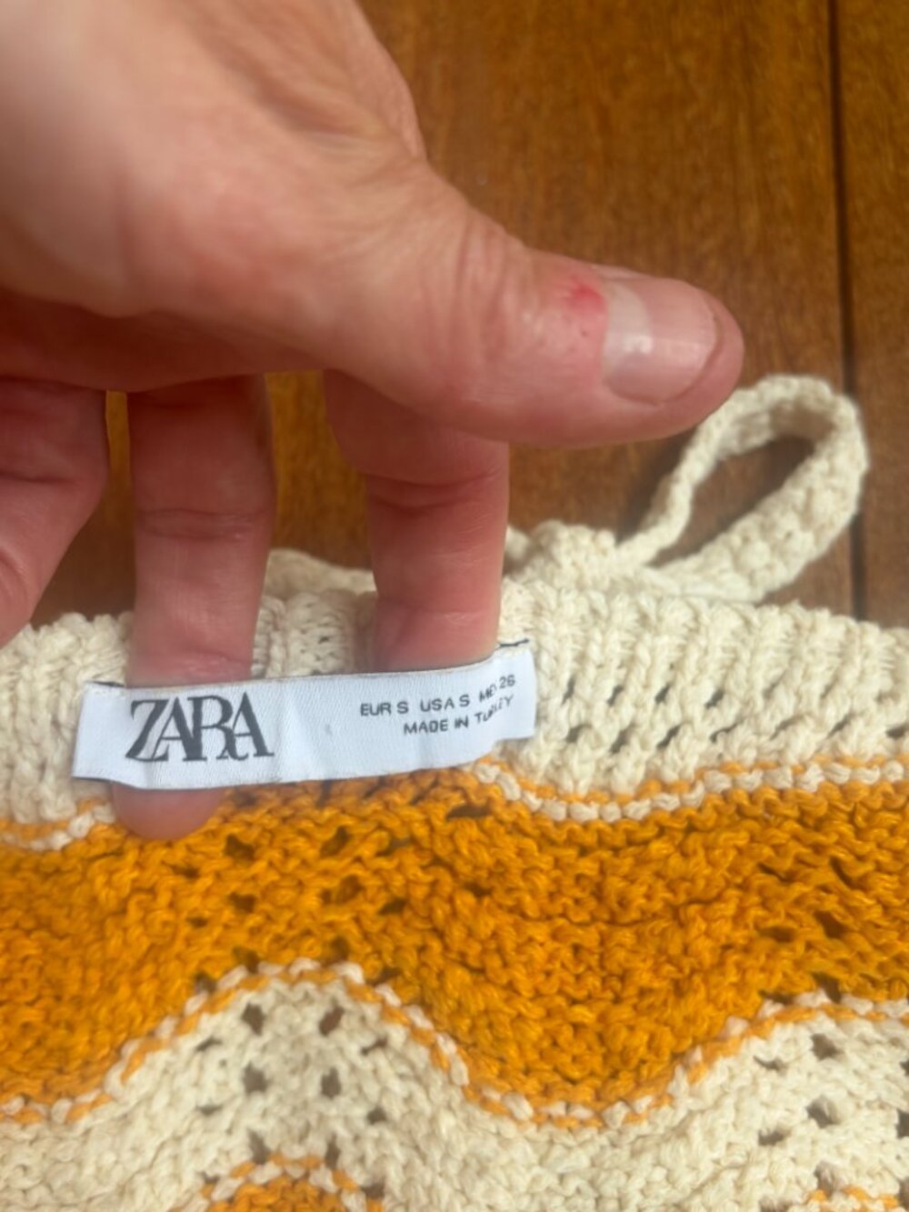 Zara cream and mustard yellow crochet halter crop top - Picture 3 of 3